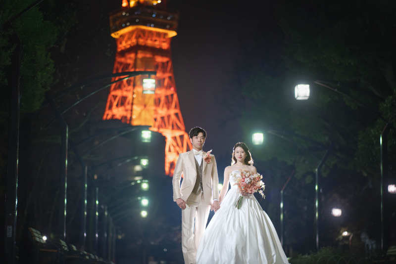 【挙式＆披露宴】ドレスチェンジで魅せる2つの花嫁スタイル