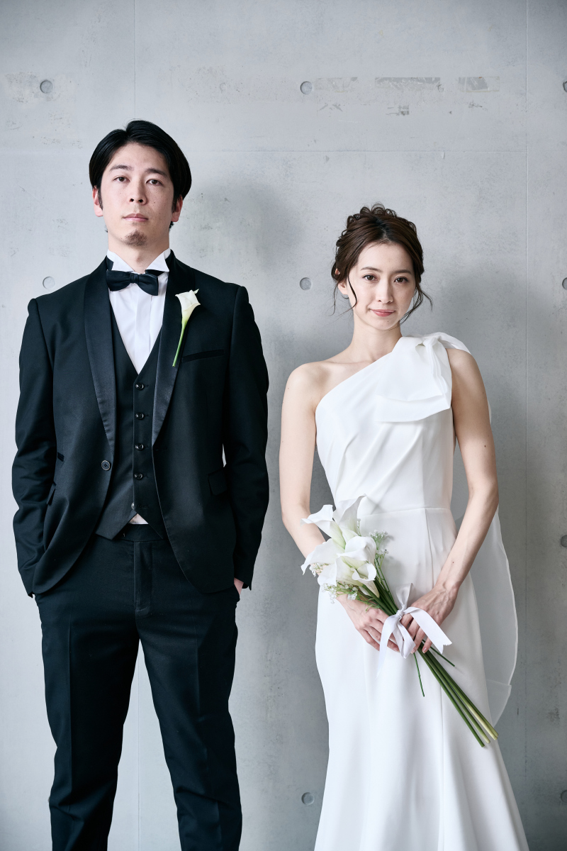 【冬の花嫁を美しく】ニットショール&times;ドレスのあたたかコーデ