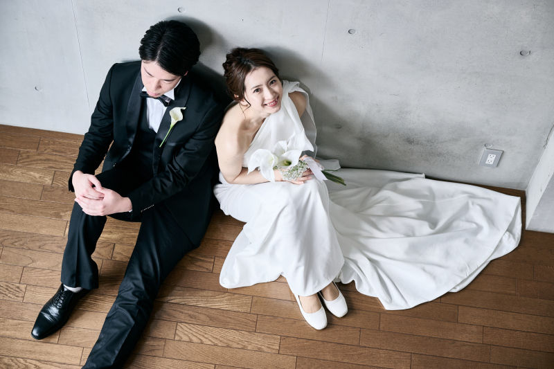 【冬の花嫁を美しく】ニットショール&times;ドレスのあたたかコーデ