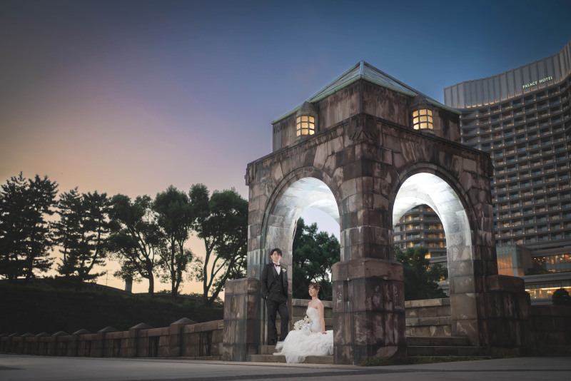 【あたたかさが伝わる】&ldquo;袖ありドレス&rdquo;が冬に映える理由