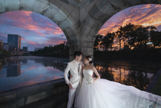 【冬のドレスに映えるブーケカラーは？】季節感を楽しむコーディネート