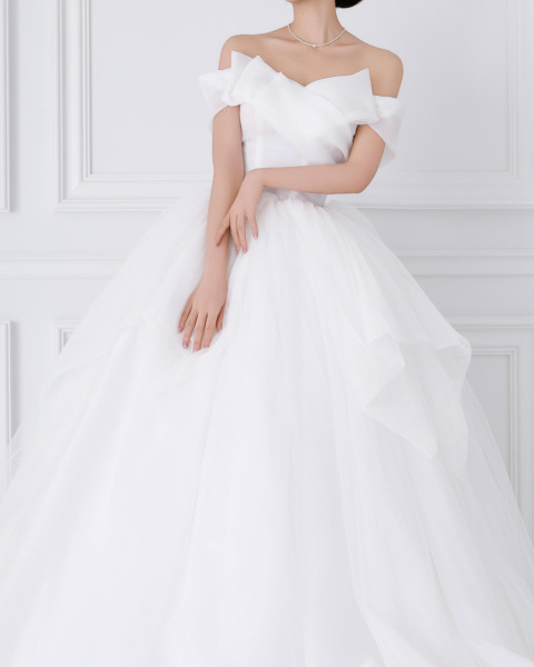 初めまして、CLELIAです♩【こだわり衣装の紹介そのその１】