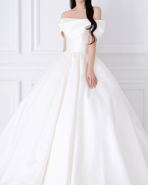 初めまして、CLELIAです♩【こだわり衣装の紹介そのその１】