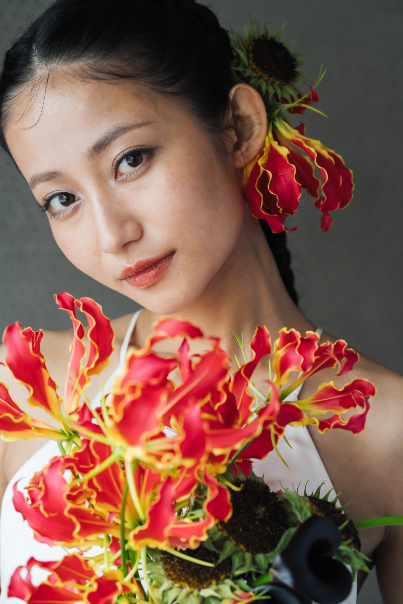 7/1(水)夏限定花束「スカーレット・グロウ / scarlet glow 」
