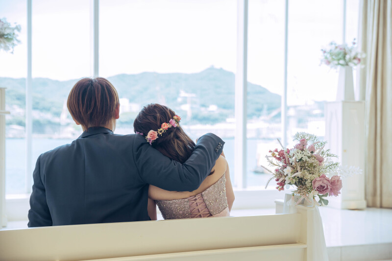 白いドレスの先に、ふたりだけの景色があった。 長崎・ベイサイドウエディングの一日