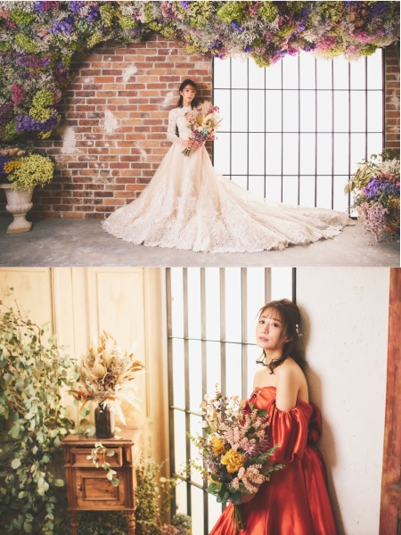 アンティーク写真館撮影 白いドレスの花嫁 フォトグラフィ ブルー背景 バインダー 白背景でかっちりと！【洋装スタジオ】 | スタジオAQUA 横浜駅前