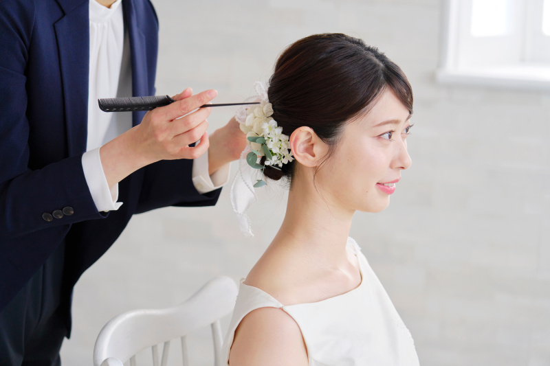 フォトウェディングの髪型完全ガイド|後悔しない選び方と人気スタイル8選【和装・洋装別】