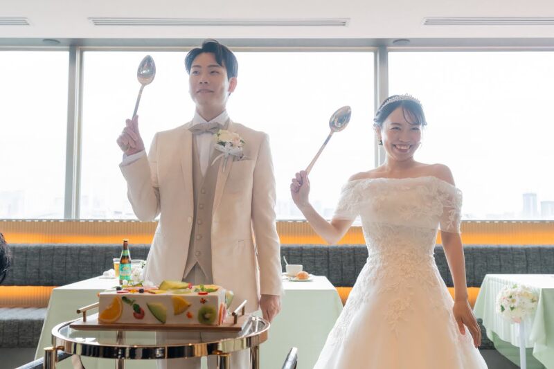 さて！会食と言えばケーキ入刀ですが...？