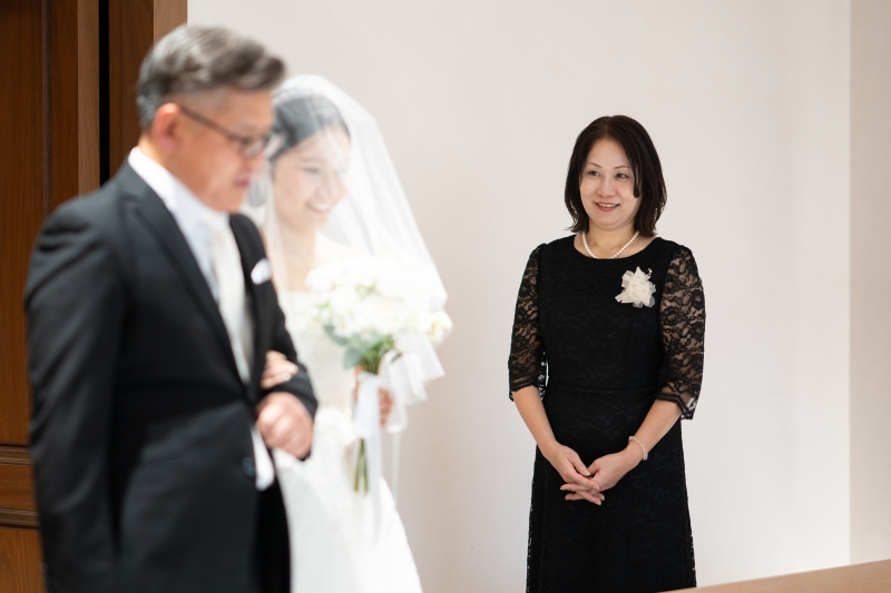 お父様とバージンロードを歩きます