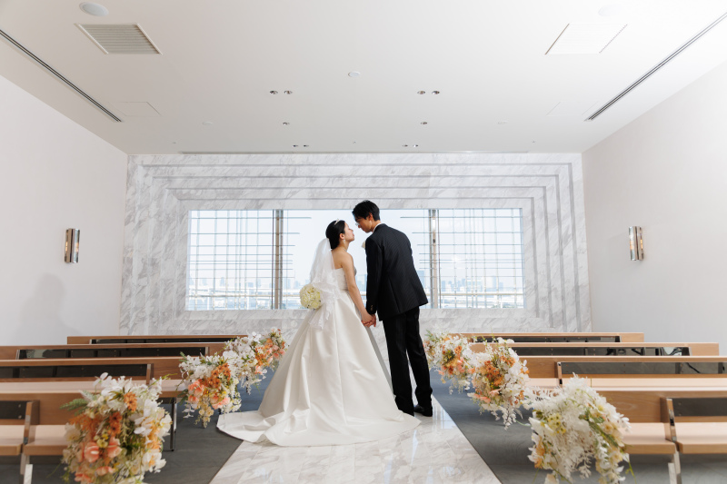 バージンロードを歩いているところも・・