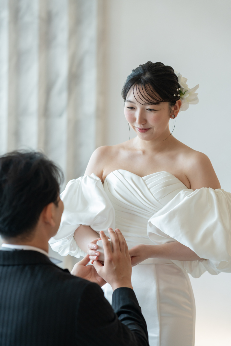 幸せいっぱいの表情を見せる新婦様