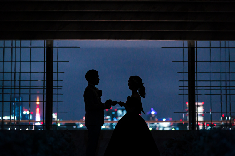 チャペルからの夜景は二人だけのもの