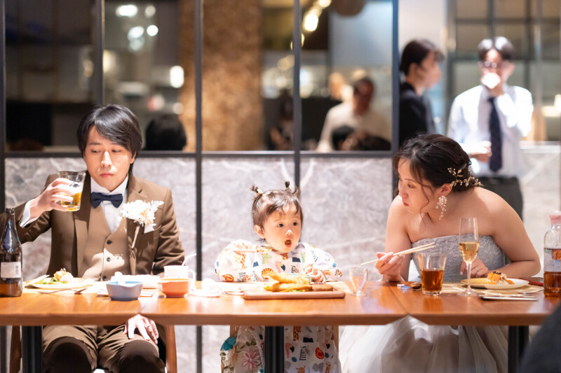 ★基本料50％オフ★衣装３着よくばりプラン＋会食プラン｜全データ＆スタジオ使用料込み｜6名分のお食事代付き☆