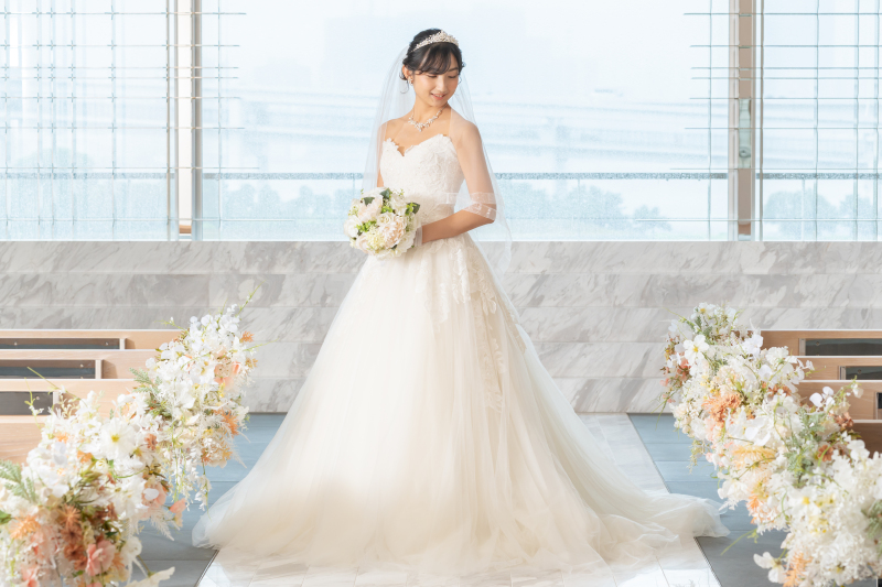 【 ドレス＊ソロフォト 】もっと楽しくわがままに、お姫様気分のフォト！チャペルやスタジオで撮影可能◎