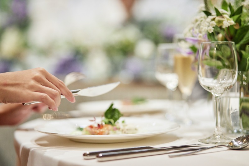 ★基本料金50%OFF★和装1着_チャペルフォト+会食プラン|全データ&アルバム1冊・6名分のお食事代付き☆