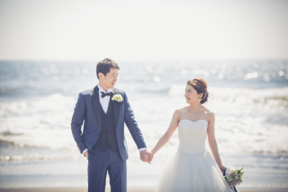 海でロケーション撮影