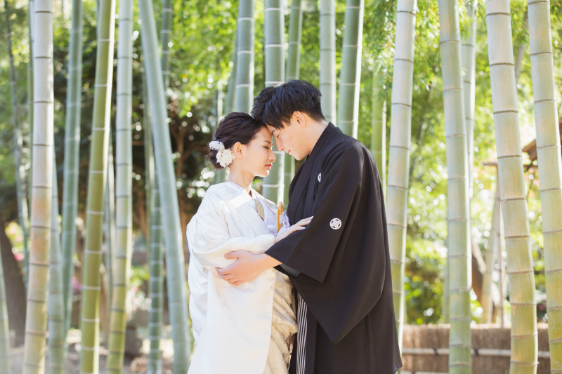 おでこをコツン