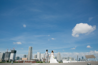 果てしない青空の下で