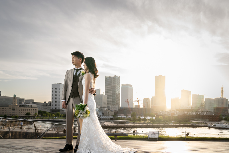 夕日に照らされて