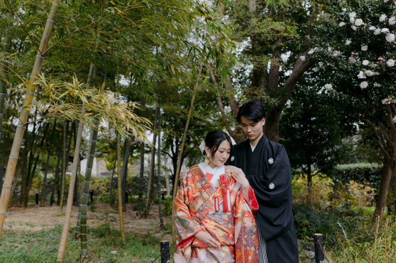 お庭を背景にして・・