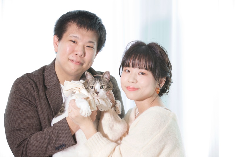 こちらを向いて