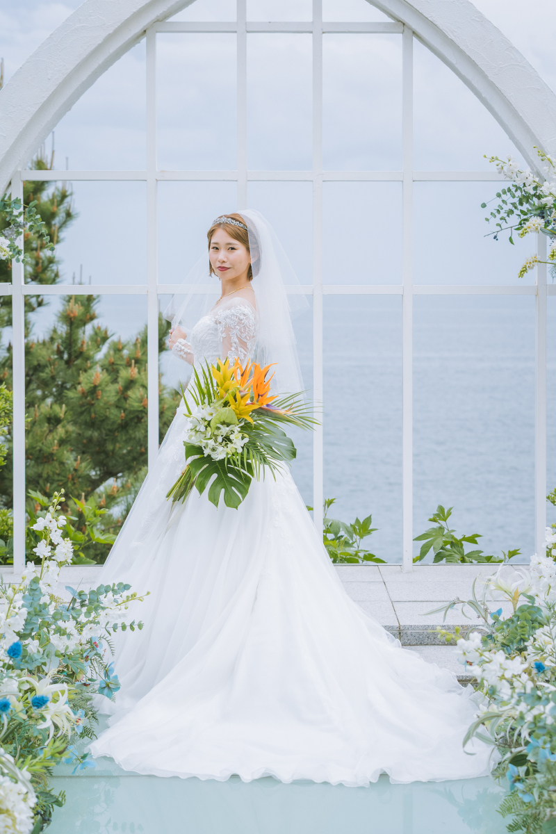 ご新婦様ソロショット!華やかなお衣装が映えますね