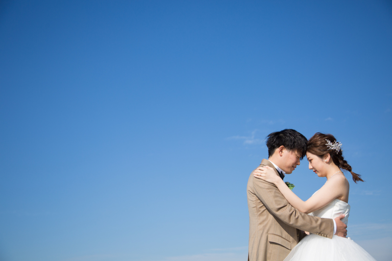 おでこをこつん