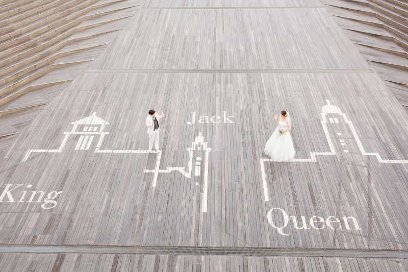 三塔のイラスト