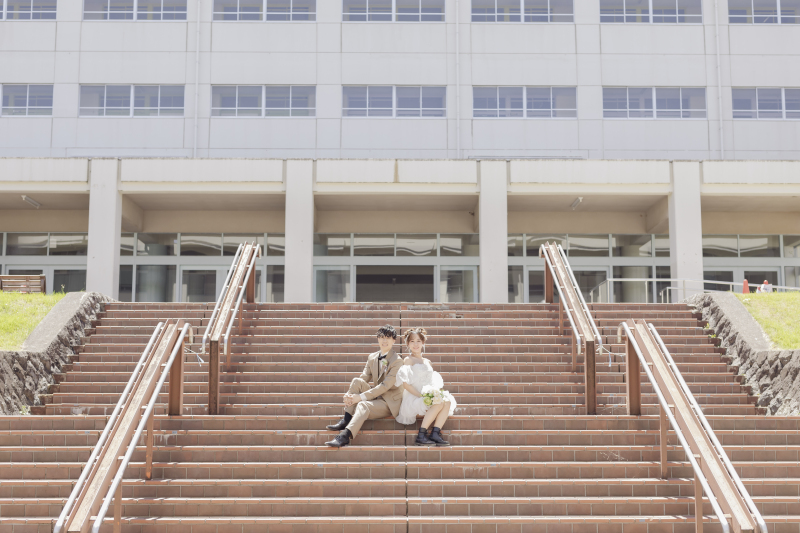 座ったショットはまた違う印象になって素敵な1枚に