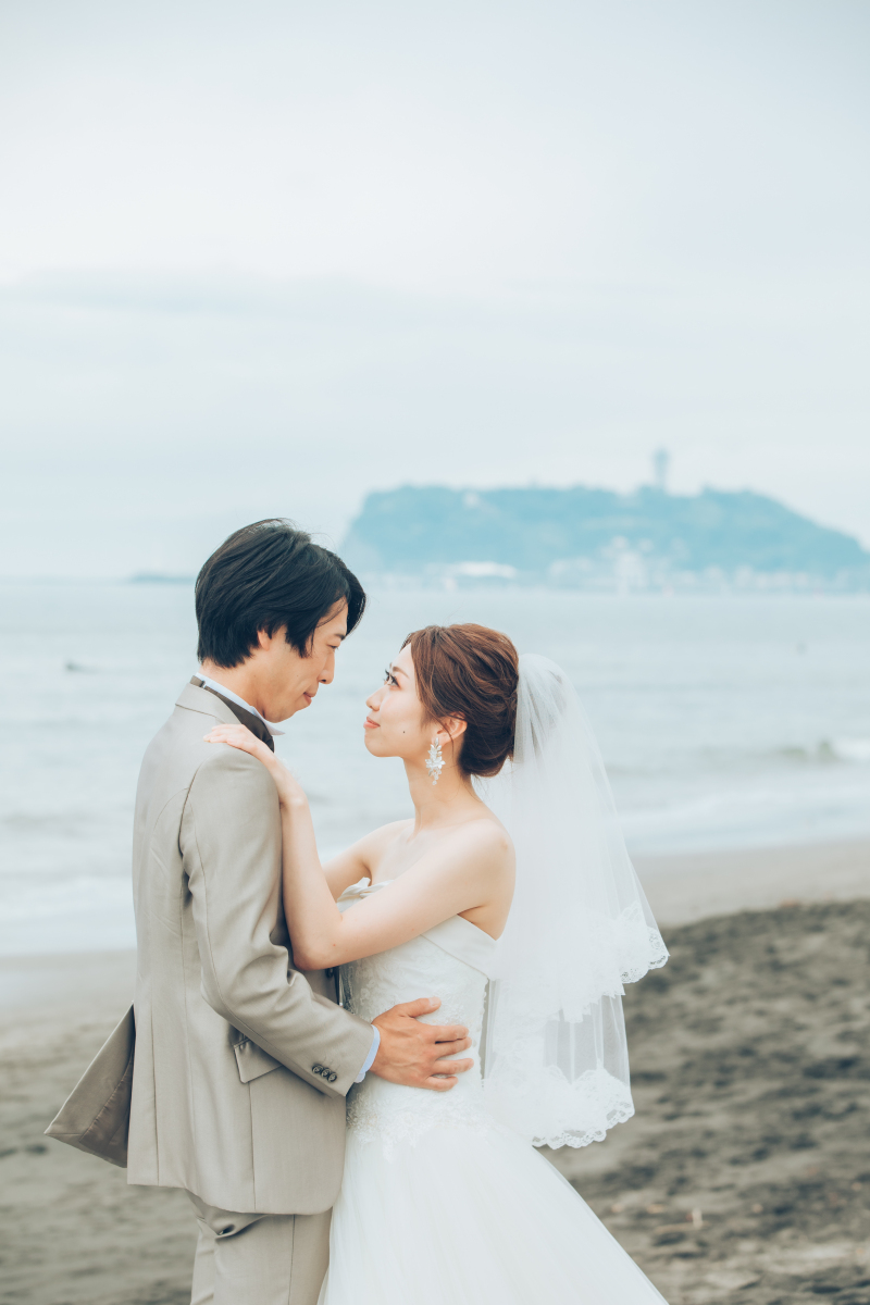 江ノ島を背景に・・・