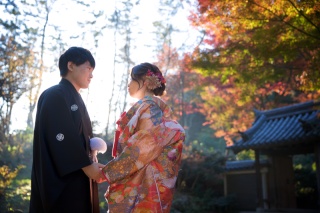 和装で三渓園撮影
