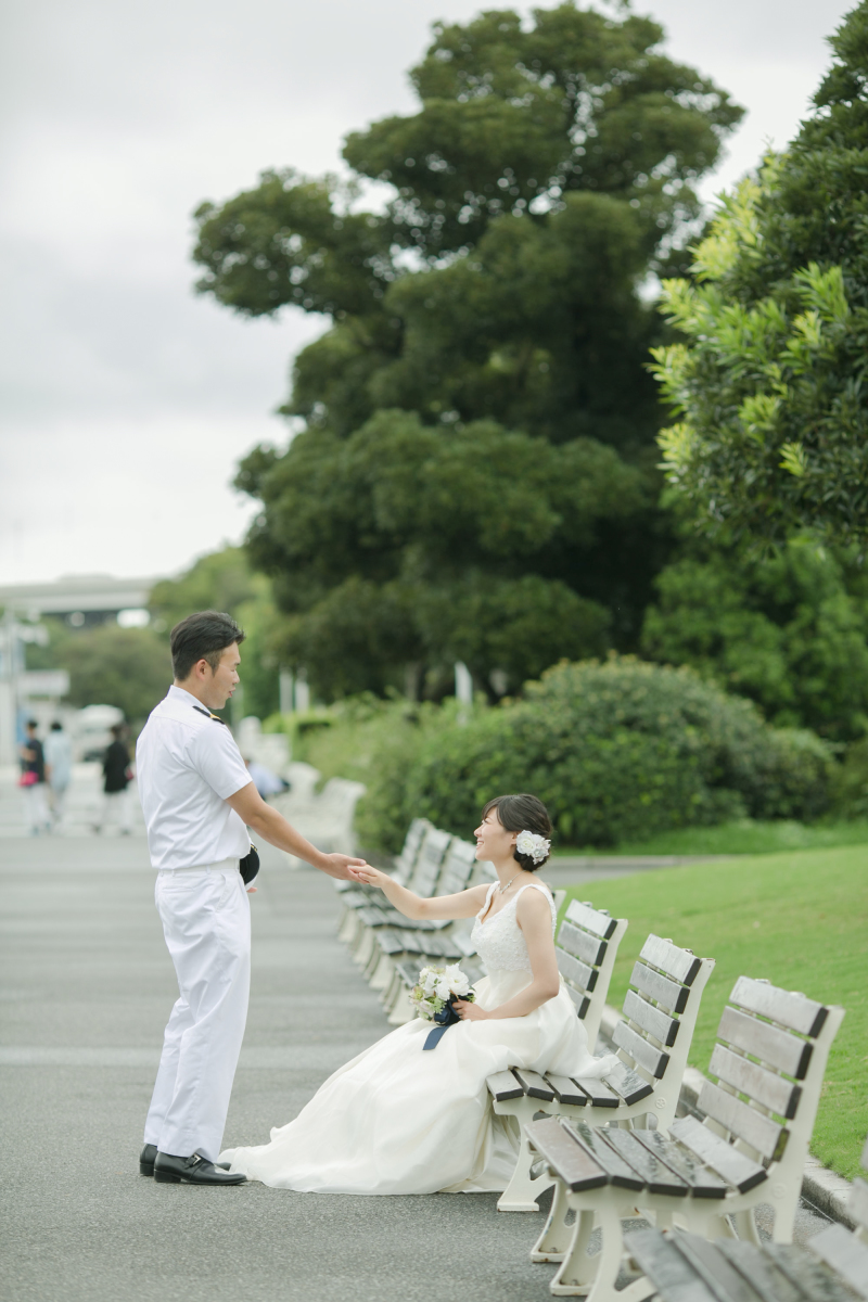 手を差し伸べて