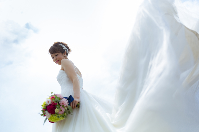 ドレスがなびいて♪