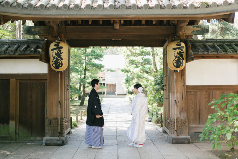 洋装　ロケーション撮影