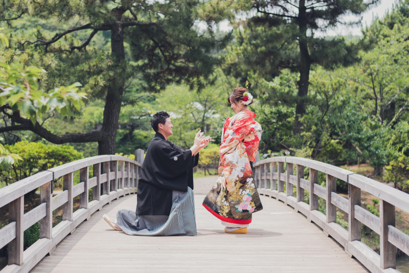 指輪をパカっと！