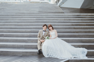 大桟橋で洋装ロケーション撮影