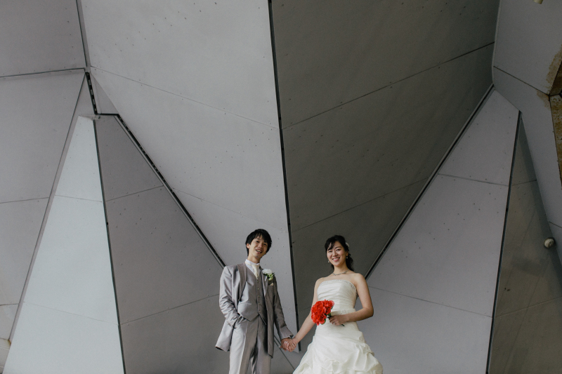 シックな雰囲気でツーショット。