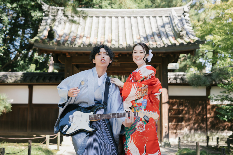 とってもおふたりらしい一枚ですね♡