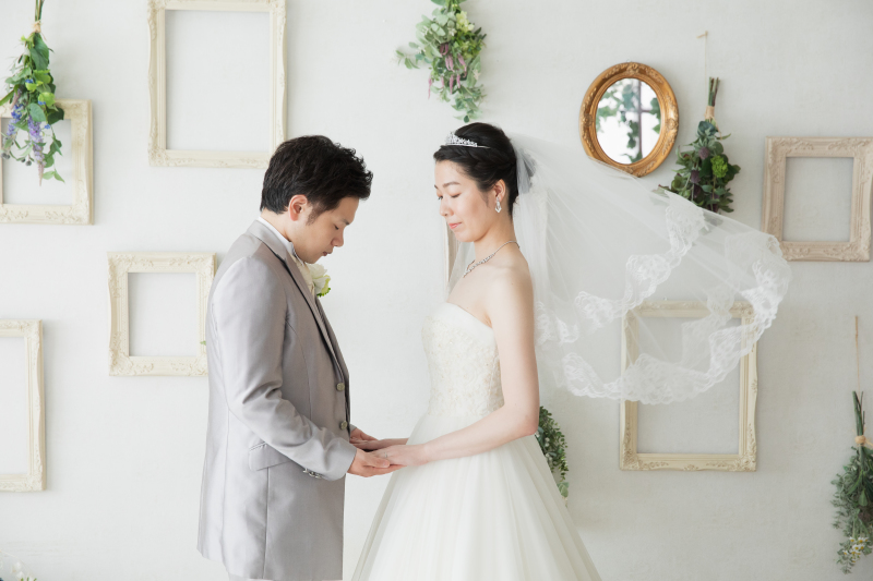 ベールをなびかせて