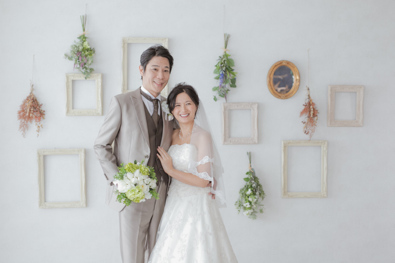 二人寄り添って