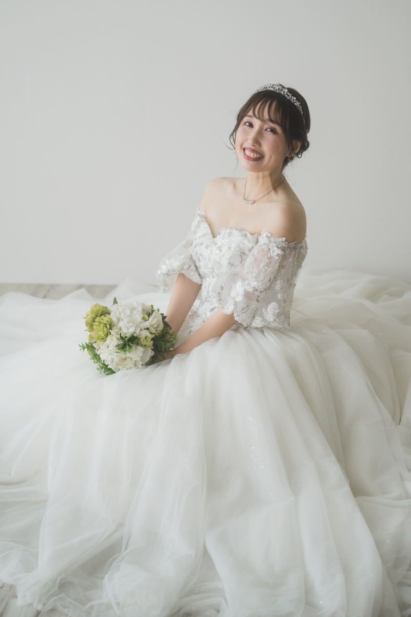 【スタジオ】洋装1着プレミアムプラン◆ご新婦様ヘアセット&メイク・全衣装追加料金無し!全データ(50cut)付き*