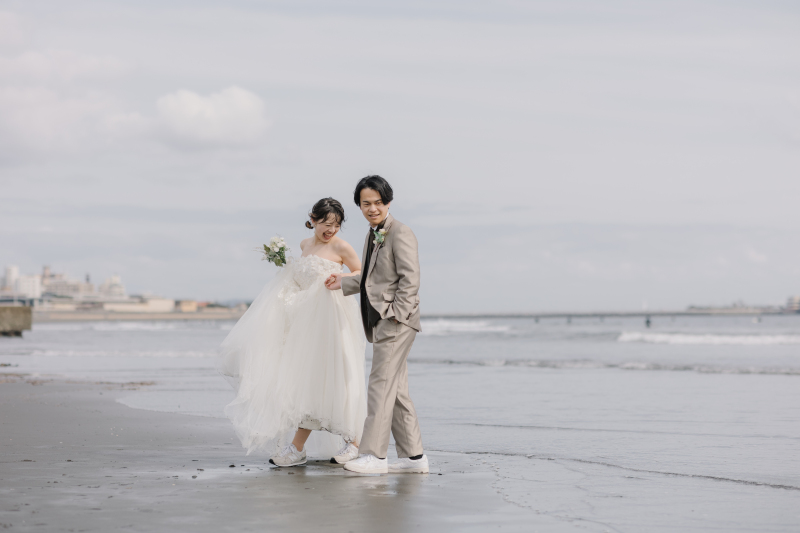 【洋装・2ロケーション撮影プラン】海が見えるチャペル+海辺撮影セットプラン◆ご新婦ヘア&メイク・補正済全データ・申請料・移動費込