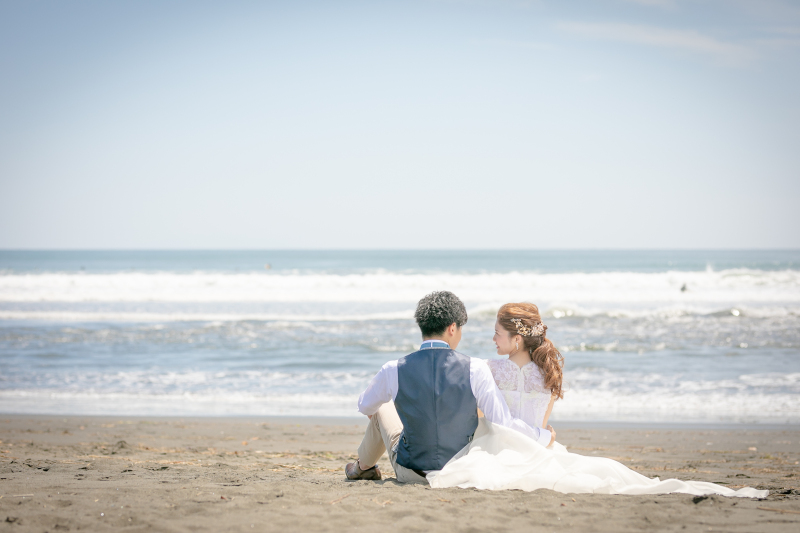 【洋装・2ロケーション撮影プラン】海が見えるチャペル+海辺撮影セットプラン◆ご新婦ヘア&メイク・補正済全データ・申請料・移動費込