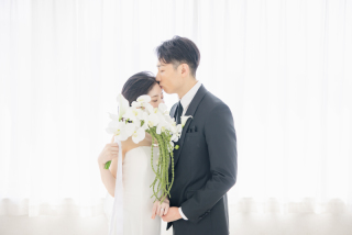 【スタジオ】洋装1着プラン◆ご新婦様ヘアセット&メイク・C〜Bランク衣装グレードアップ料金込み・全データ(50cut)付き！