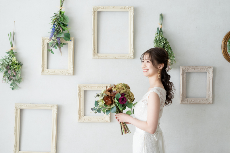 【スタジオ】洋装1着プラン◆ご新婦様ヘアセット&メイク・衣装グレードアップ料金込み・全データ(50cut)付き!