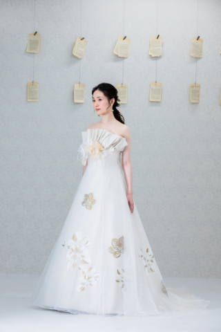 IM-004-09(HARDY AMIES)