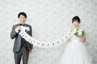 お母様から受け継がれたドレスで＊