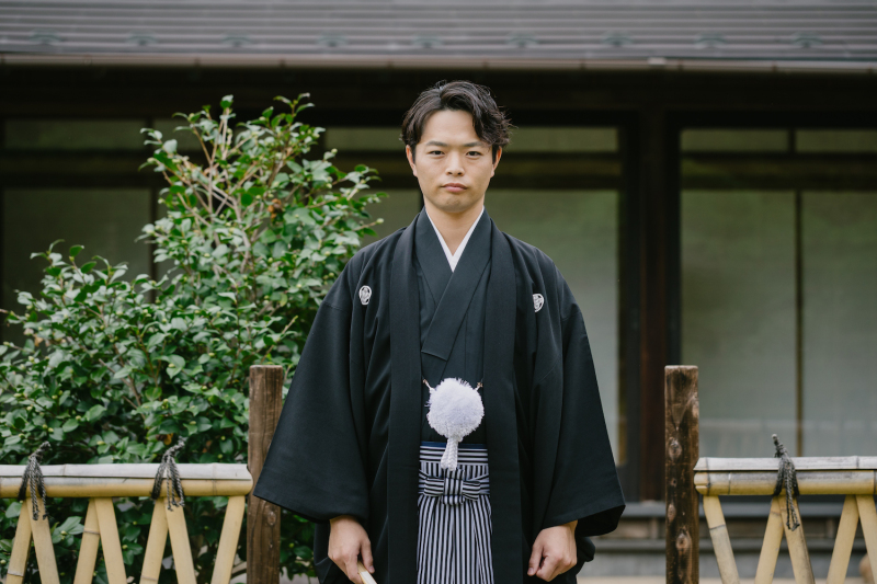 いつもとは雰囲気の違う素敵なご新郎様のショットも