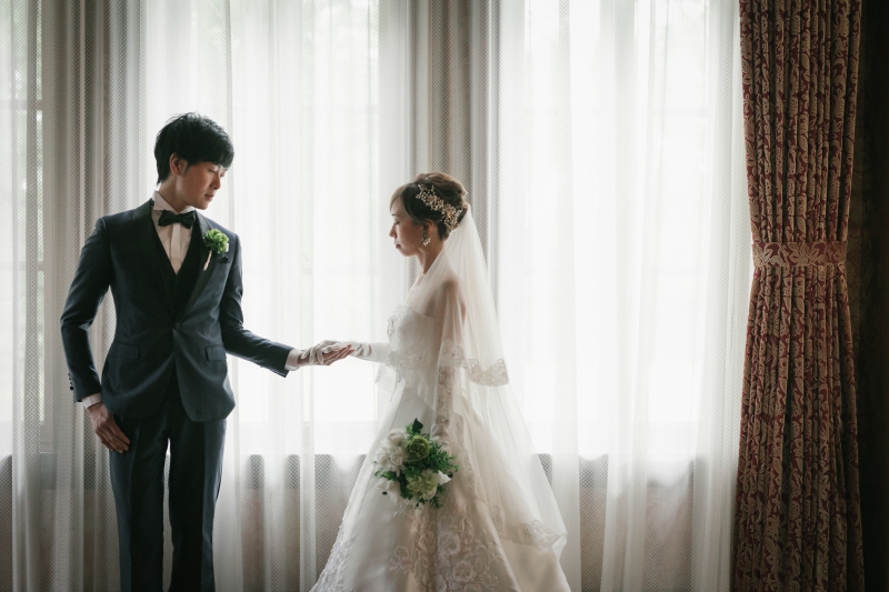 手を取り合って♡