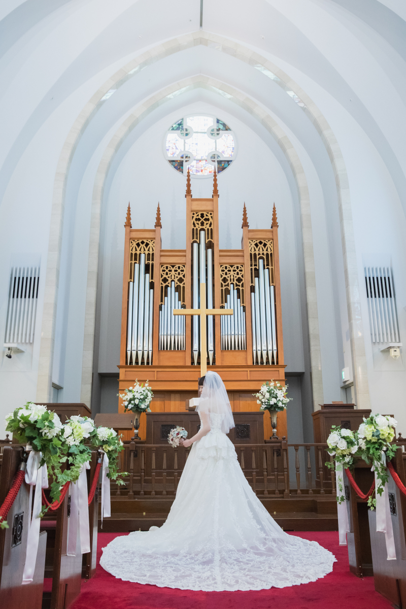 ご新婦様の後ろ姿